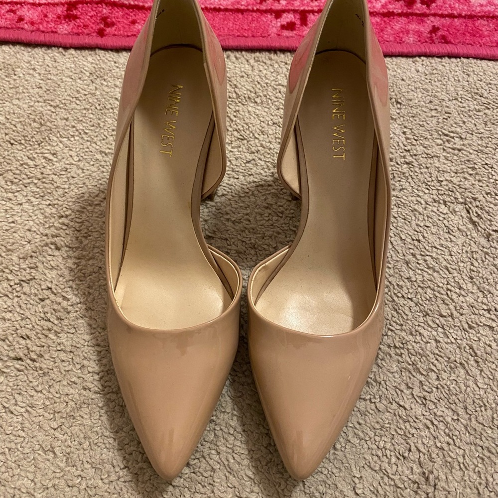 Nine West Women's Patent Leather  Nude Pumps 7